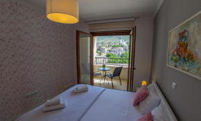 Гостиница Apartment Light De Luxe - with Old Bridge view  Мостар
